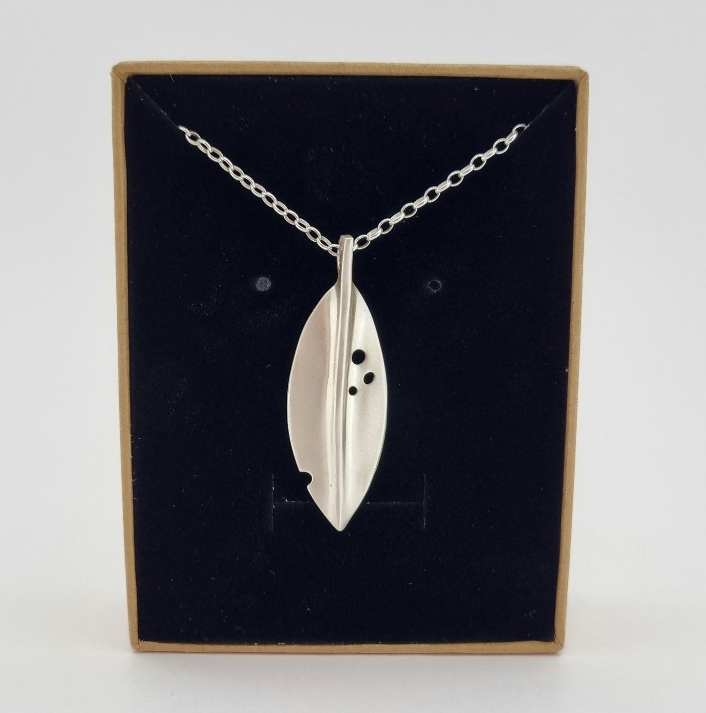 Pōhutukawa Leaf Necklace