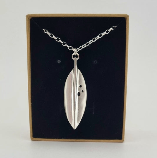 Long Pōhutukawa Leaf Necklace